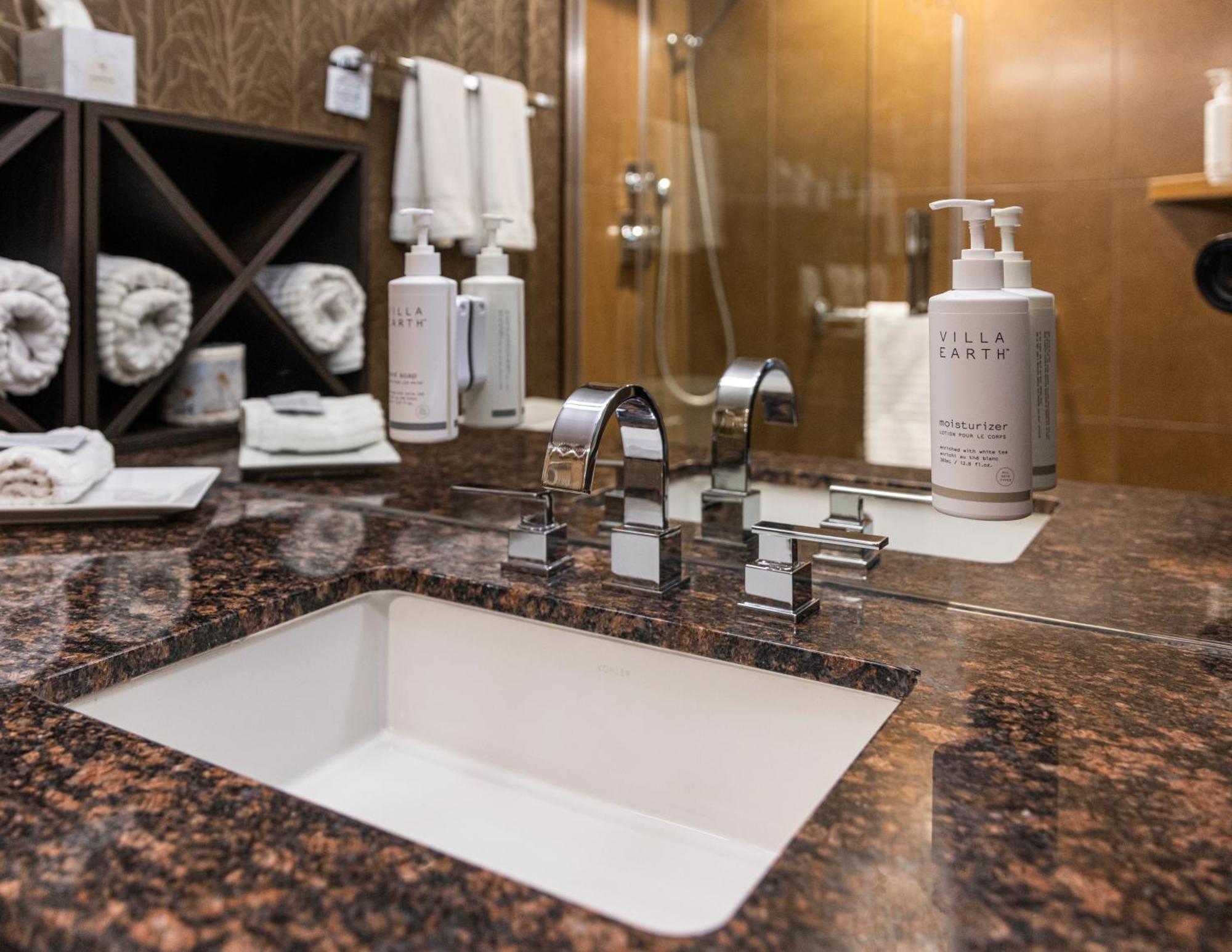 Hotel Blackfoot YYC Buitenkant foto